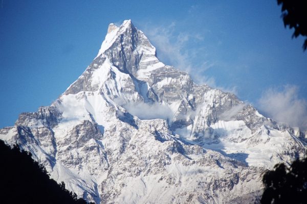 Blick auf den Mount Fishtail (6997 m) vom Annapurna Base Camp aus