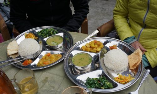 Nepalesisches Nationalgericht Dhal Bhat