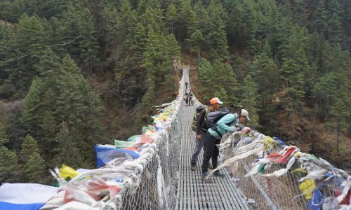 Nepal, Everest-Trekking: Hillary Bridge auf dem Weg nach Namche Bazaar