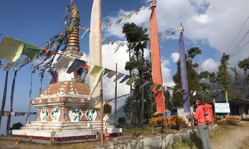 Nepal | Langtang Trek: Stupa bei Kutumsang
