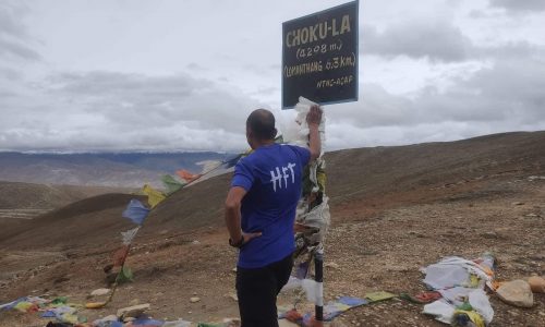 Nepal | Mustang Trek: Angekommen am Choku-La-3 oberhalb von Lo Manthang